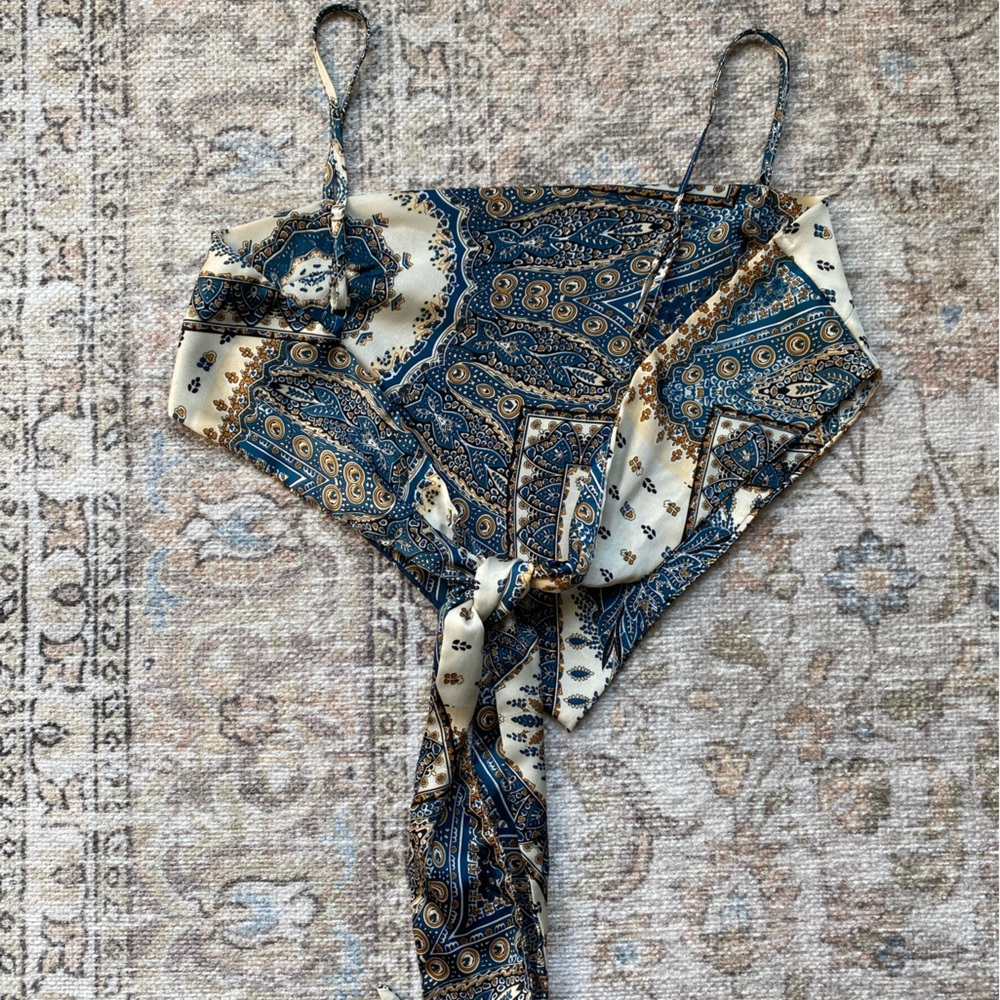 White House Black Market bandanna top
